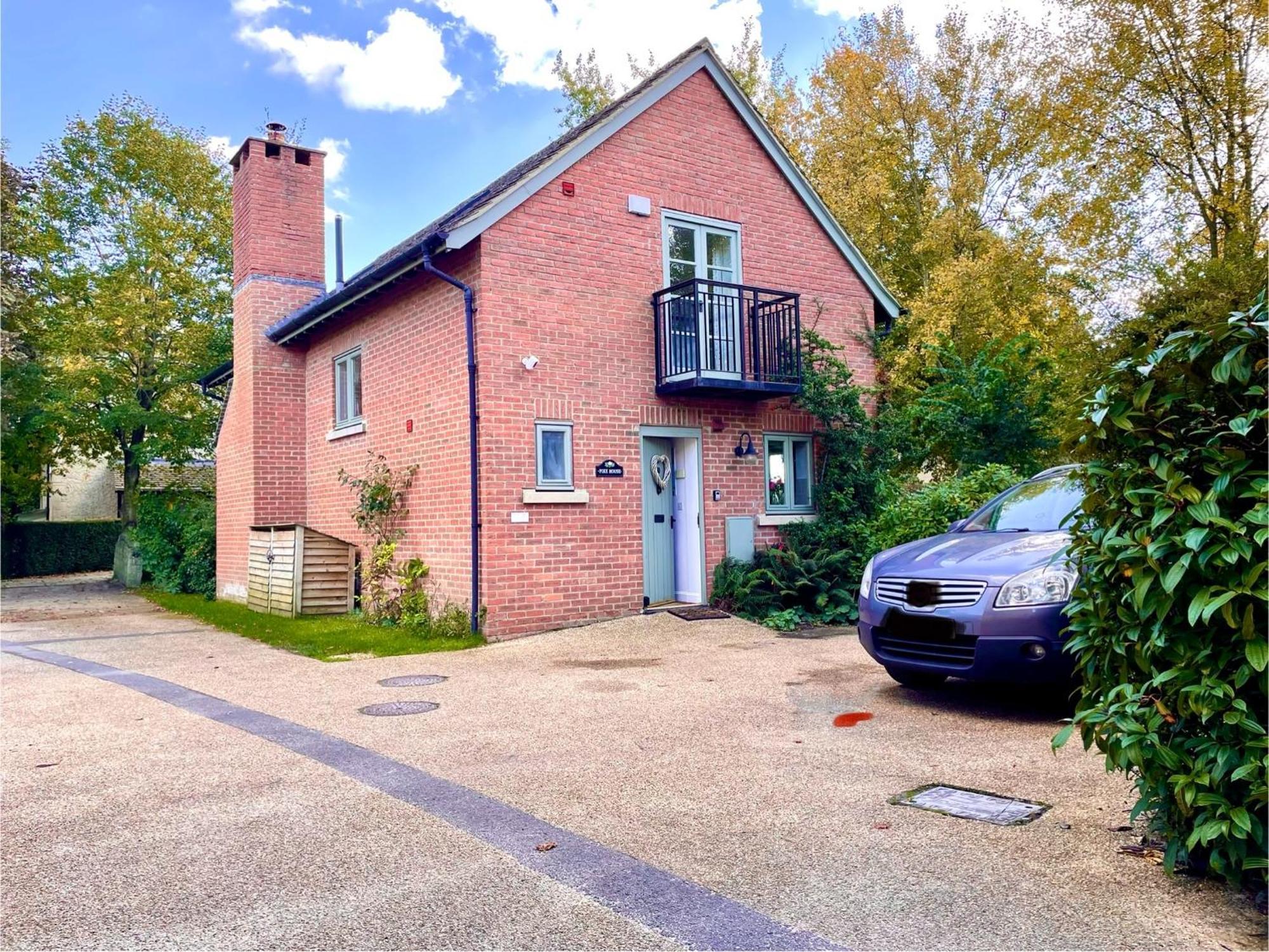 Holiday home Cosy Cotswold Lodge: Family-friendly Retreat With And Heated Pools